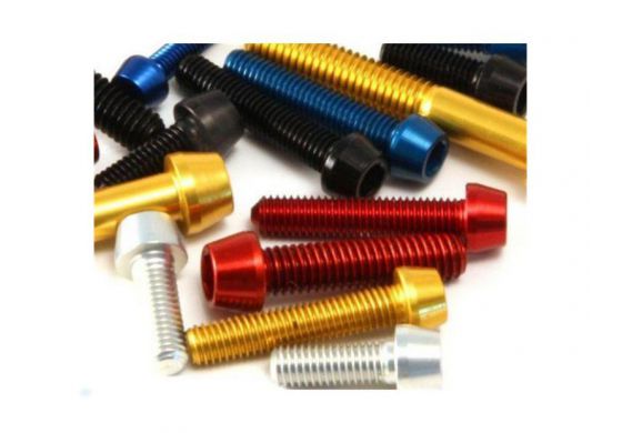 Carbon-Ti Aluminiumschraube M6 konisch