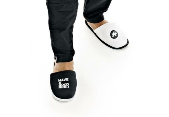 ASSOS loungePantofel