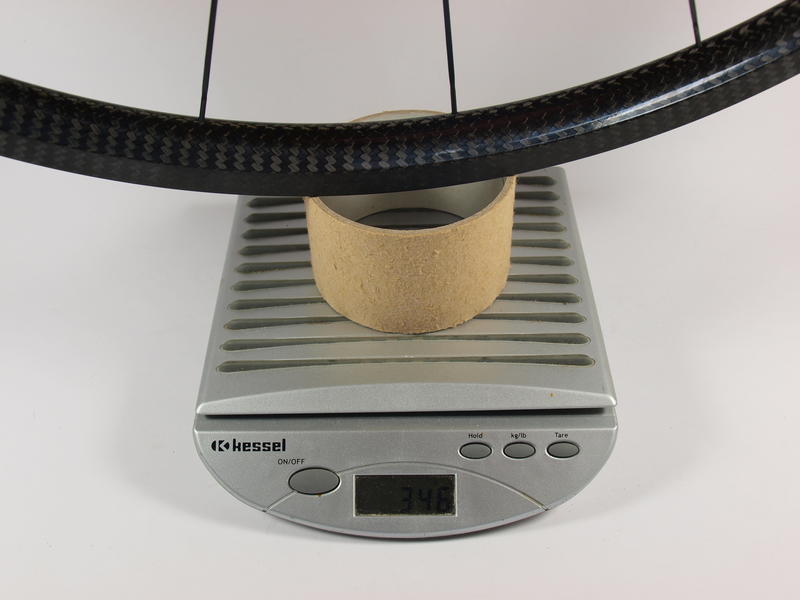 Super leichter Rennradlaufradsatz für Schlauchreifen von 77 Composites mit einem Gewicht von 811g